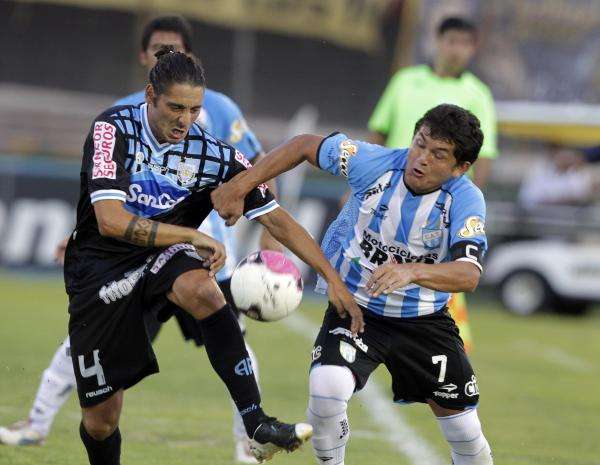 2013-01-16t232641z_1737723117_gm1e91h0kjn01_rtrmadp_3_soccer_reuters
