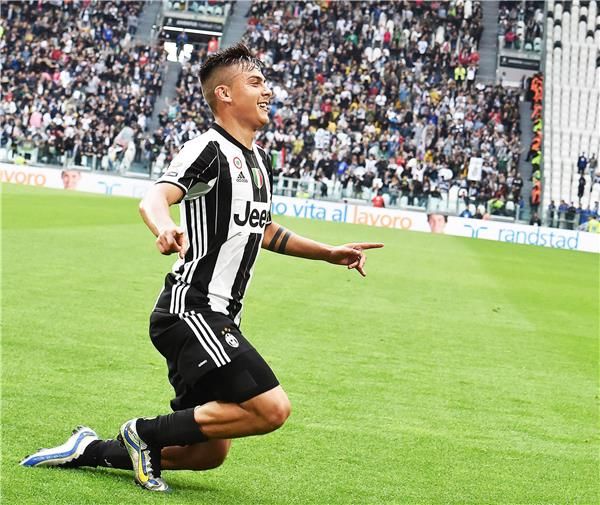 باولو ديبالا فى مباراة سمبدوريا 