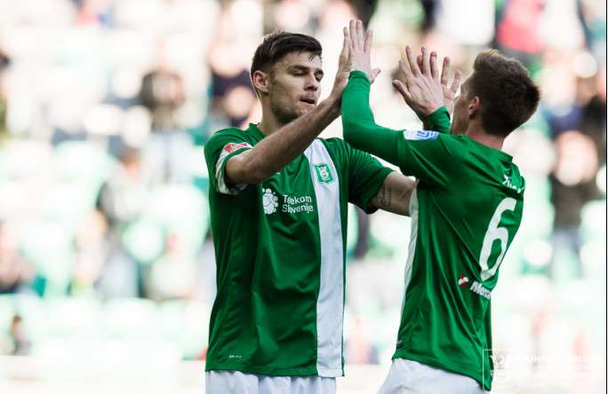 فرحة لاعبو أوليمبيا