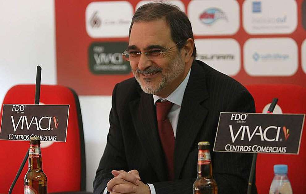 كارلوس أوليفيرا