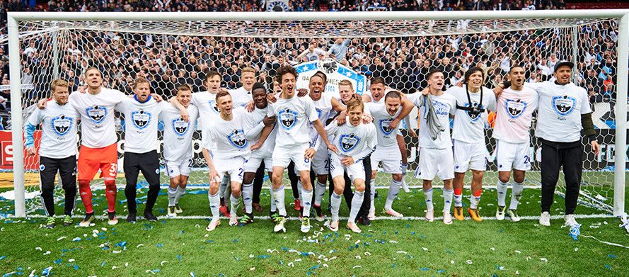 فرحة لاعبي فريق كوبنهاجن