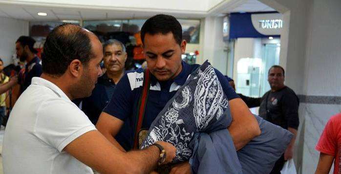 عمار الجمل خلال رحلة اليوم الى ليبروفيل 