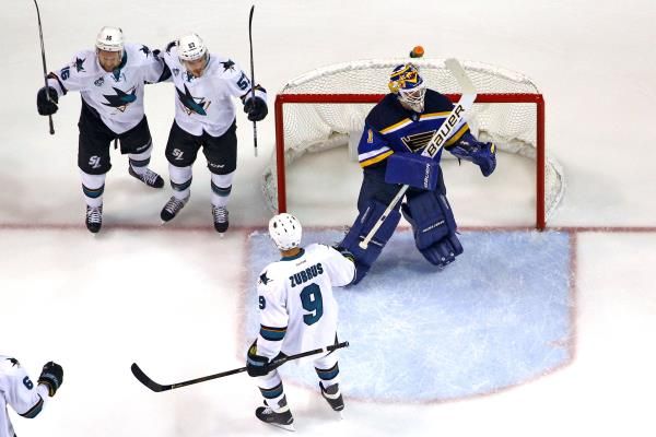 2016-05-18t033254z_1536288169_nocid_rtrmadp_3_nhl-stanley-cup-playoffs-san-jose-sharks-at-st-louis-blues_reuters