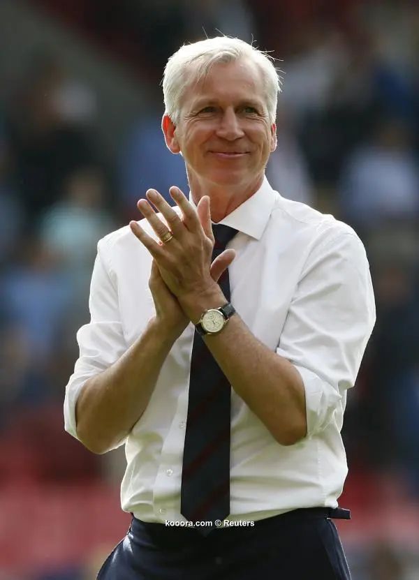 ?i=reuters%2f2016-05-07%2f2016-05-07t162316z_105639796_mt1aci14372823_rtrmadp_3_soccer-england-cry-stk_reuters