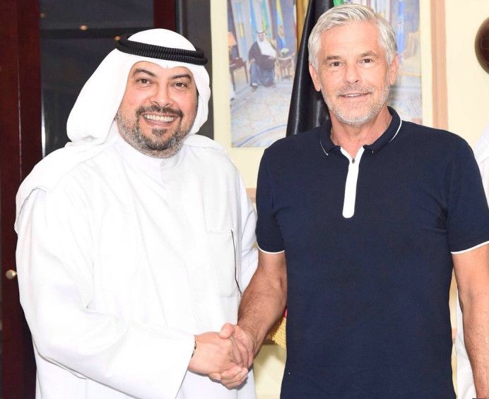ويليام يودع رئيس اتحاد الكرة طلال الفهد