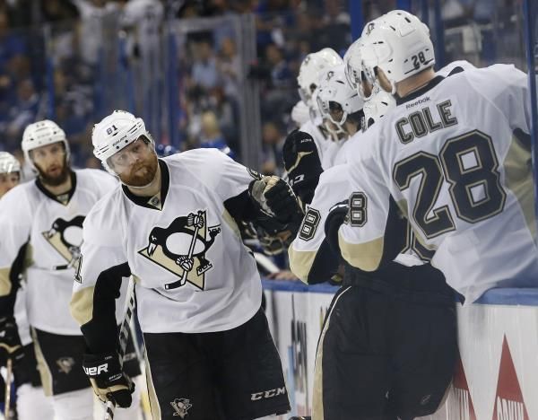 2016-05-21t033318z_2036126452_nocid_rtrmadp_3_nhl-stanley-cup-playoffs-pittsburgh-penguins-at-tampa-bay-lightning_reuters