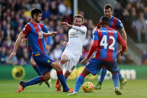 2015-10-31t153000z_89307000_mt1aci14139615_rtrmadp_3_soccer-england-cry-mun_reuters