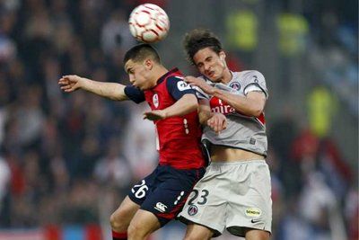 جانب من لقاء ليل مع باريس سان جيرمان للقاء يوم الاحد