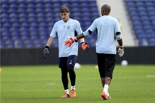 هيلتون وكاسياس