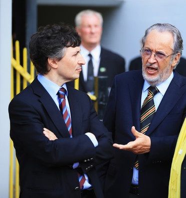 جامباولو بوتزو يتحدث مع إبنه