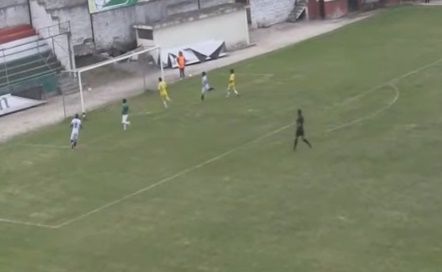 لقطة من المباراة