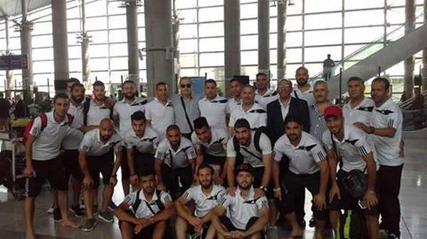 فريق الجيش في مطار طهران