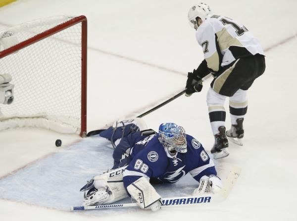 2016-05-25t032105z_2089572481_nocid_rtrmadp_3_nhl-stanley-cup-playoffs-pittsburgh-penguins-at-tampa-bay-lightning_reuters