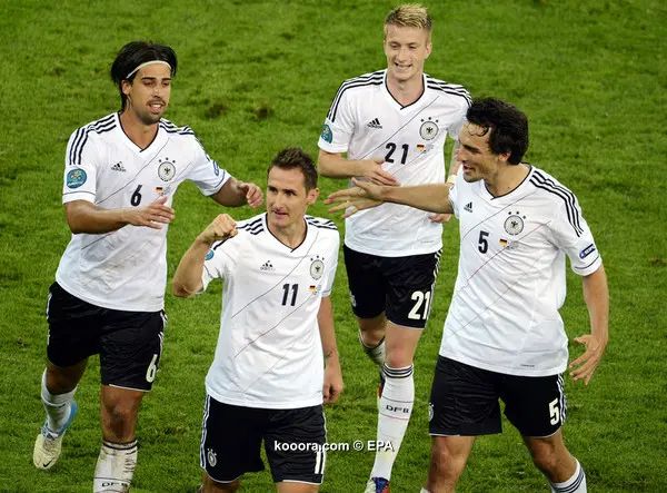 ?i=epa%2fsoccer%2f2012-06%2f2012-06-22%2f2012-06-22-50400285