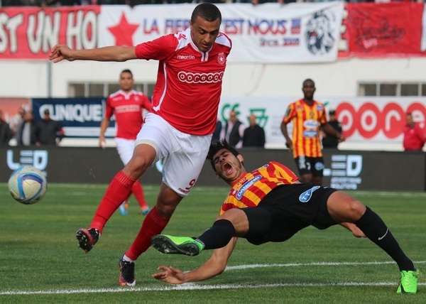  احمد العكايشي في كلاسيكو مرحلة الذهاب ضد  الترجي  