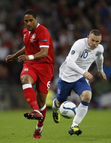 2011-09-06t191003z_01_lon04_rtridsp_3_soccer-euro_reuters