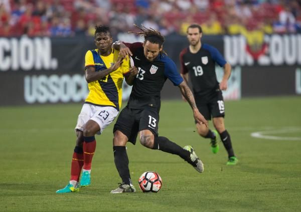 2016-05-26t031835z_1197480347_nocid_rtrmadp_3_soccer-international-friendly-soccer-equador-at-usa_reuters