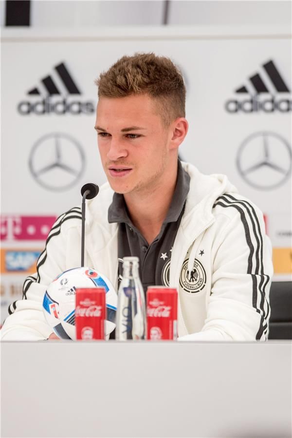 جوشوا كيميج فى المؤتمر الصحفى اليوم 