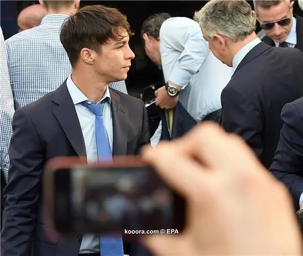 ?i=epa%2fsoccer%2f2016-05%2f2016-05-26%2f2016-05-26-05331023_epa