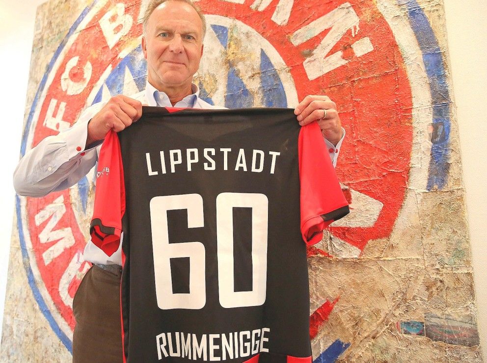 كارل هاينز رومينيجه مع قميص ليبشتات