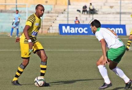 عمر النمساوي يسار الصورة