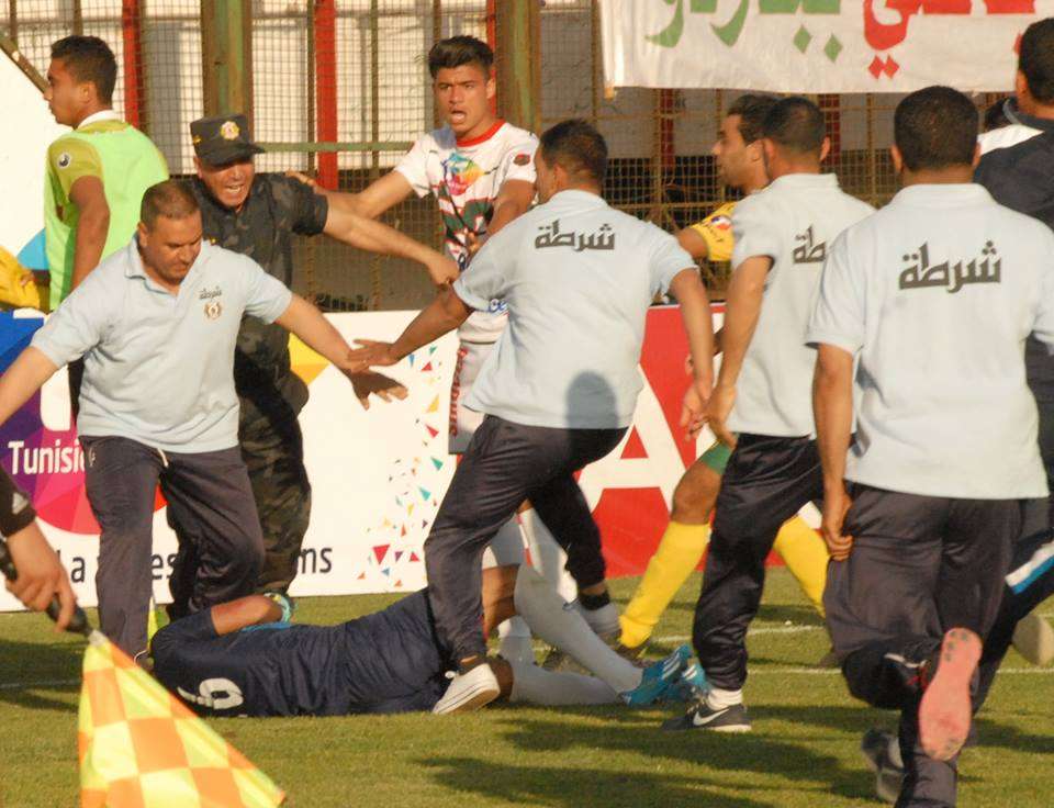 من حادثة تعنيف حارس المرسى الطرابلسي من قبل لاعبي الملعب التونسي 