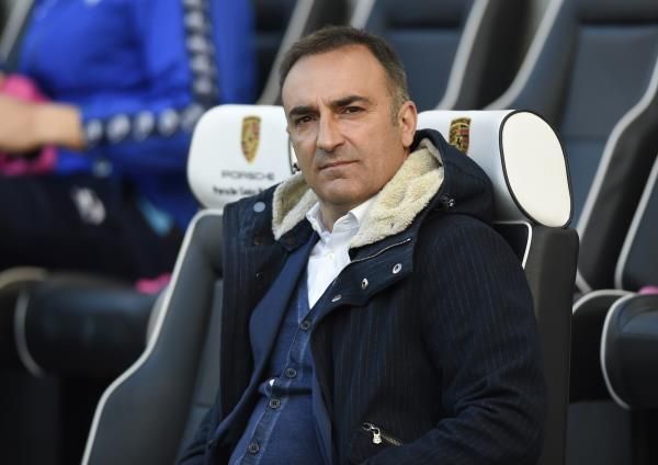 كارلوس كارفالهال
