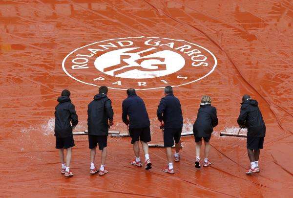 2015-05-31t115901z_1054334380_lr2eb5v0xa2nm_rtrmadp_3_tennis-open_reuters