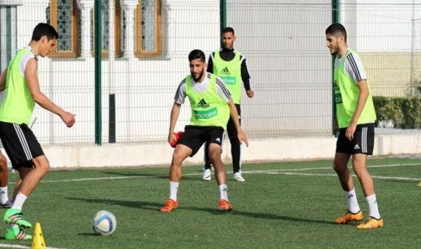 من تدريبات المنتخب قبل السفر 