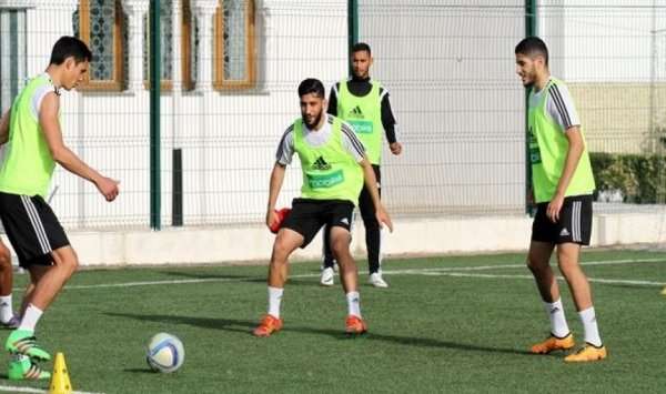 من تدريبات المنتخب قبل السفر 