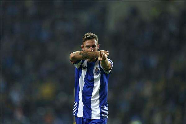 ميجيل لايون