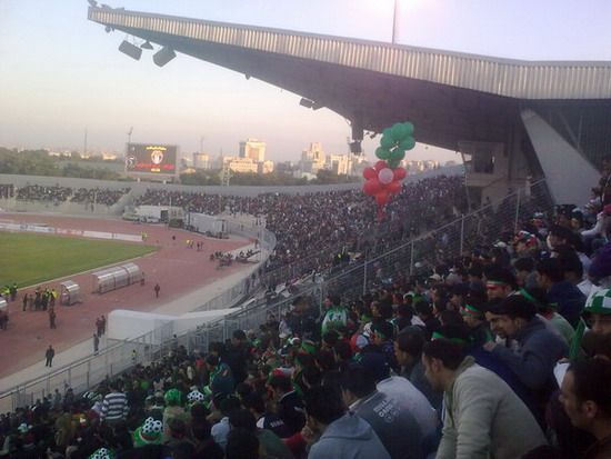 صورة لجزء من الجماهير الوحداتية العريضة التي تابعت اللقاء