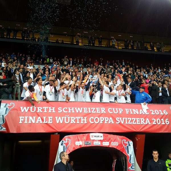 من تتويج زيورخ