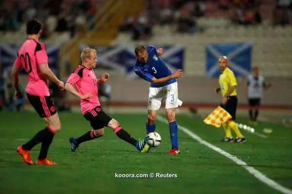 ?i=reuters%2f2016-05-29%2f2016-05-29t204306z_1061366928_s1betgwywoaa_rtrmadp_3_soccer-ita-sco_reuters