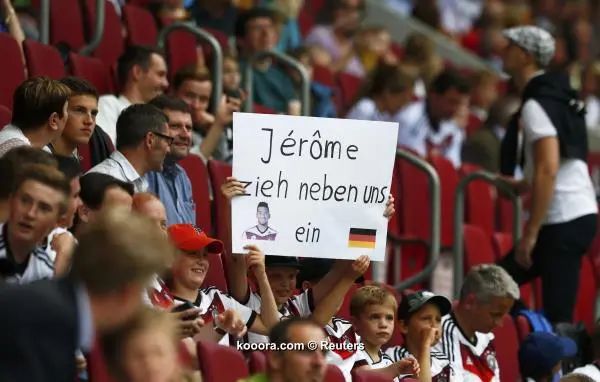 ?i=reuters%2f2016-05-29%2f2016-05-29t165253z_1744510724_lr1ec5t1avvlo_rtrmadp_3_soccer-germany-politics_reuters