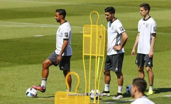 ?i=reuters%2f2016-05-25%2f2016-05-25t114919z_1645977985_lr1ec5p0wtx69_rtrmadp_3_soccer-euro_reuters
