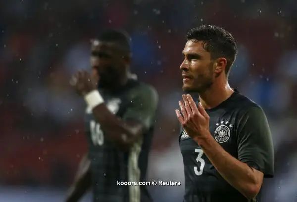 ?i=reuters%2f2016-05-29%2f2016-05-29t181057z_1676794983_lr1ec5t1ehzq6_rtrmadp_3_soccer-friendly-deu-svk_reuters
