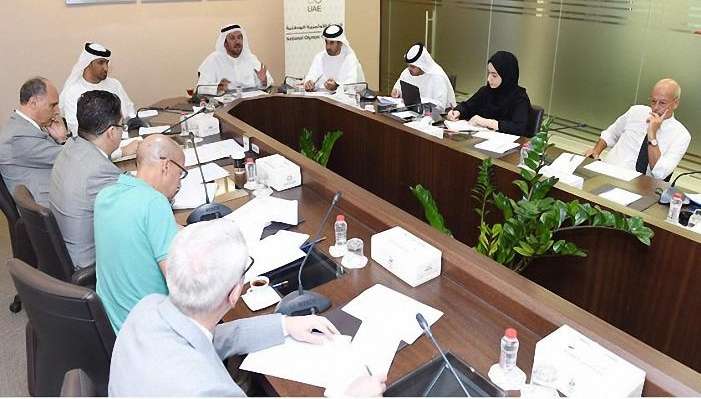 من الاجتماع