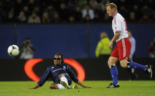 2011-12-13t202020z_01_fbi07_rtridsp_3_soccer_reuters