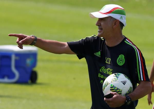 2016-05-24t185106z_925931811_d1aetfxzwsab_rtrmadp_3_soccer-mexico_reuters