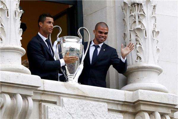 رونالدو وبيبي 