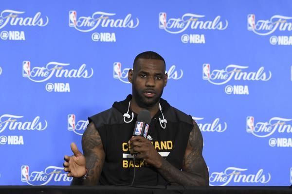2016-06-01t221439z_1528424785_nocid_rtrmadp_3_nba-finals-media-day_reuters