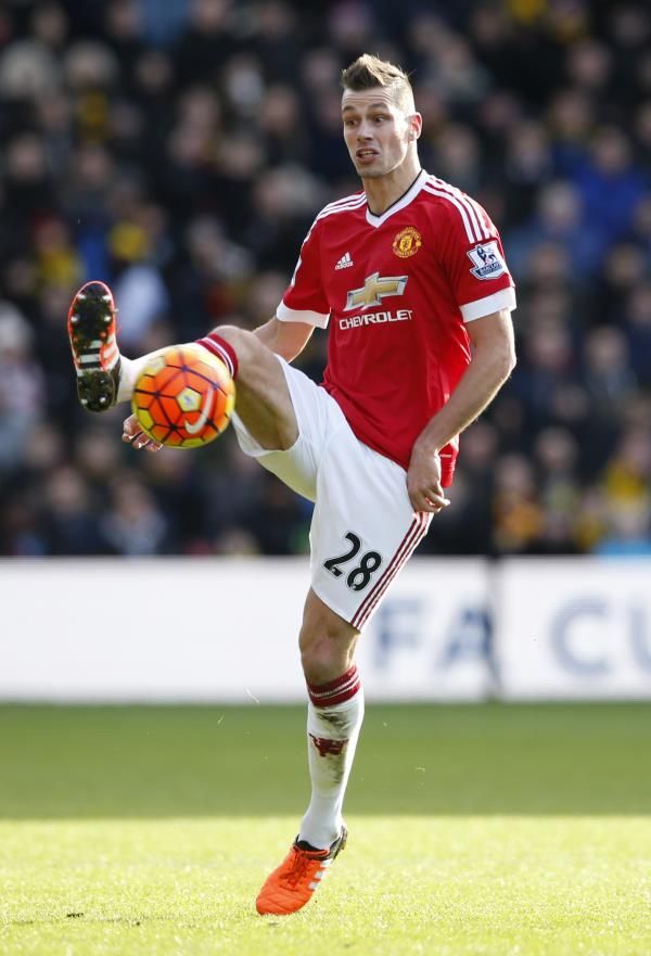 2015-11-21t125955z_91112395_mt1aci14193305_rtrmadp_3_soccer-england-wat-mun_reuters
