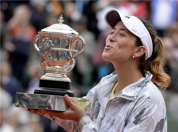 جاربين موجوروزا 