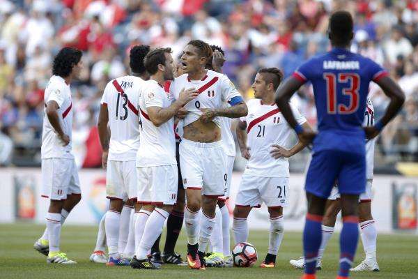 2016-06-05t023335z_1738365326_nocid_rtrmadp_3_soccer-2016-copa-america-centenario-haiti-at-peru_reuters