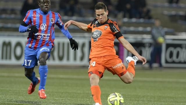 رافايل جيريرو (يمين)