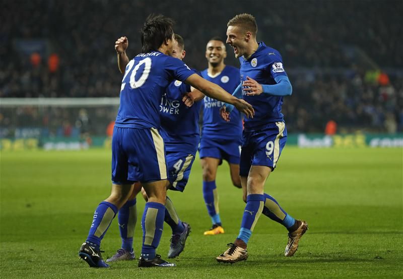 شينجي وفاردي رفقة لاعبو ليستر