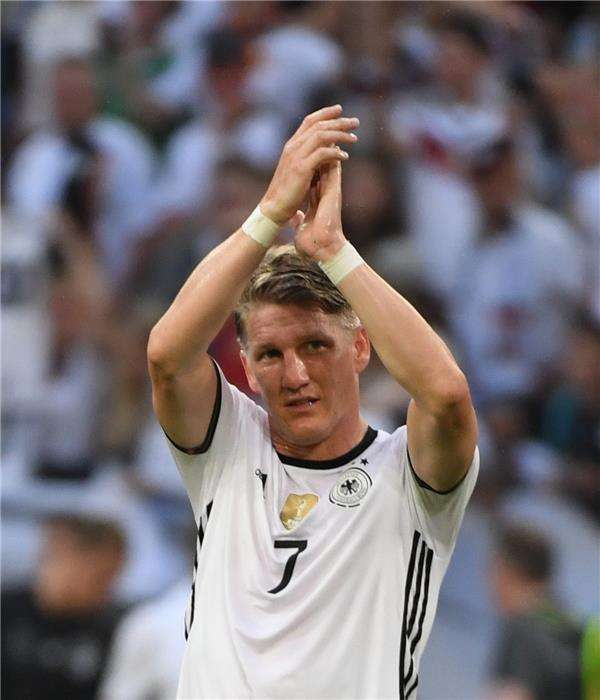 باستيان شفاينشتايجر