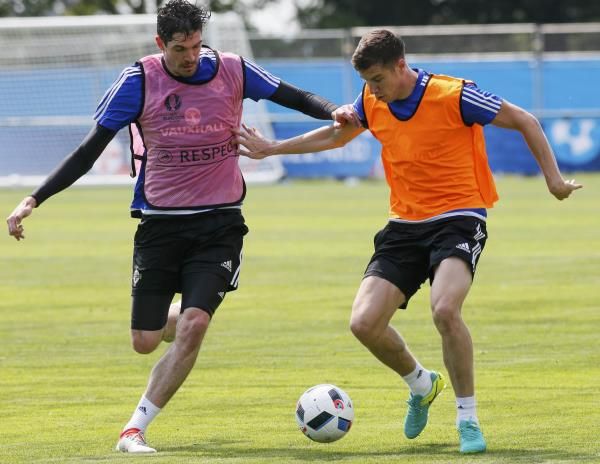  كيلي لافيرتي من تداريب المنتخب