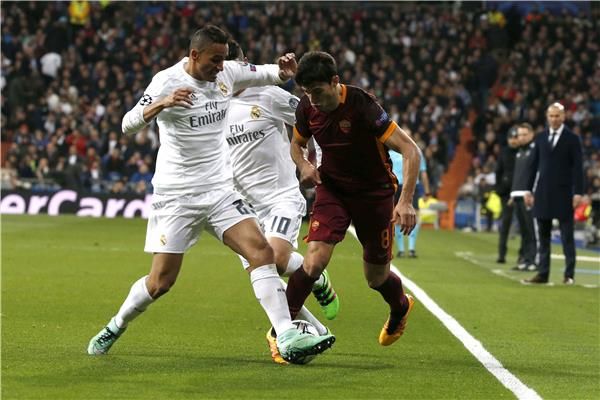 دانيلو في مباراة فريقه أمام برشلونة